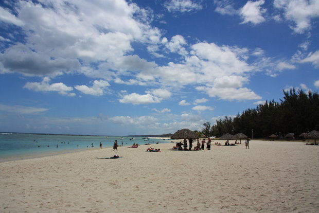 Западный пляж на Маврикии