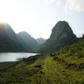 Озеро Thang Hen в мае