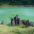 Зеленые воды озера Thang Hen