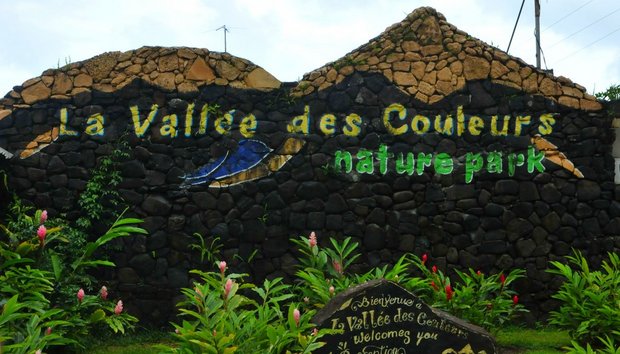 Маврикий. La Vallee des Couleurs natere park (земля 22 цветов)