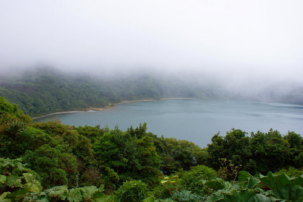 Озеро Botos