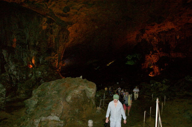 Выходим из пещеры HANG SUNG SOT