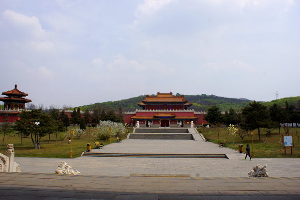 Храм нефритового Будды. Зал останков святых (Шэ Ли)