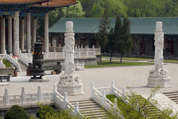 Храм нефритового Будды