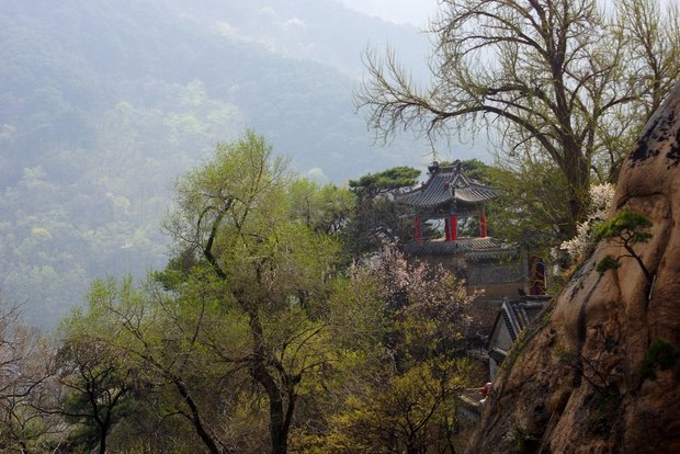 Весна в горах Цяншань