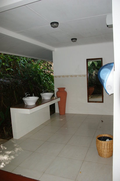 Туалет в ботаническом саду