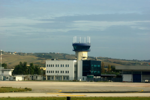 Аэропорт Марке
