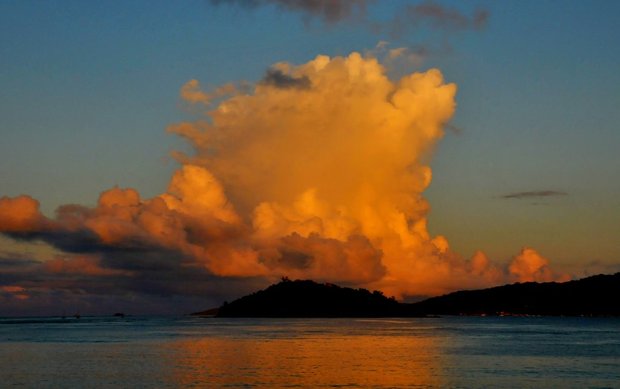 Сейшельские острова, Остров Праслин, закат