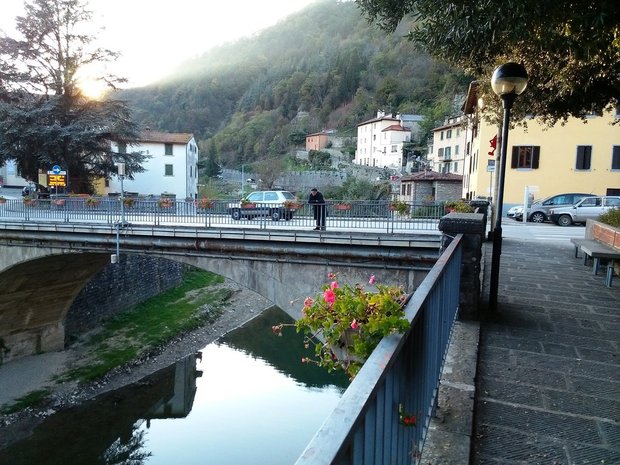 Италия, Марради, мост через реку