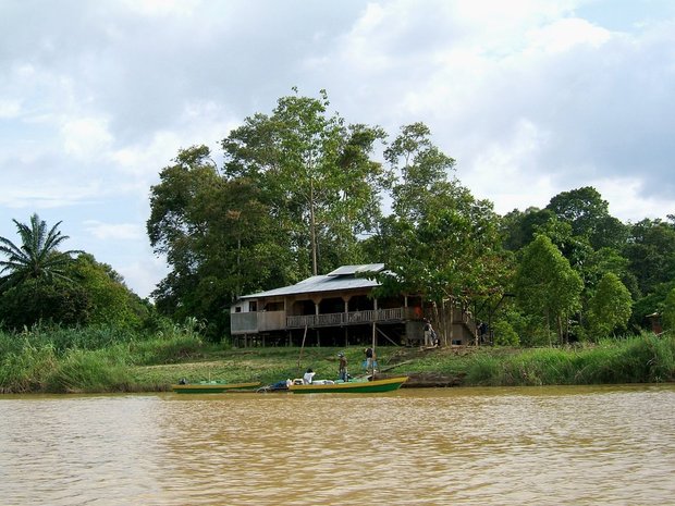 Резорт в Сукао на реке Кинабатанган