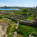 Вид на Карантинную бухту и руины древнего города
