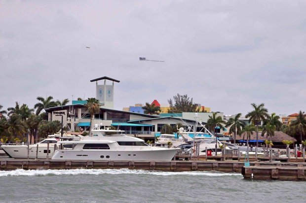 Millionaire's row cruise, Miami, Florida, the USA, Круиз к домам миллионеров, Майами, Флорида, США 