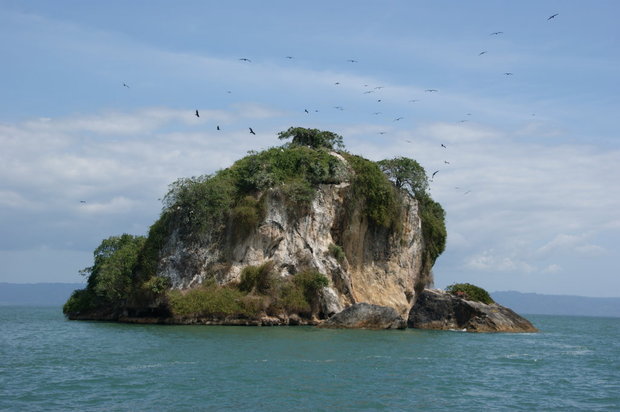 Остров птиц. Нацпарк Лос Хаитесес (Parque Los Haitises) 