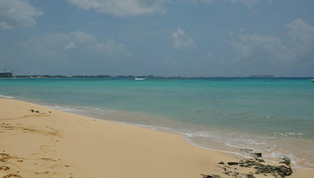 Остров Большой Кайман, Каймановы острова, пляж