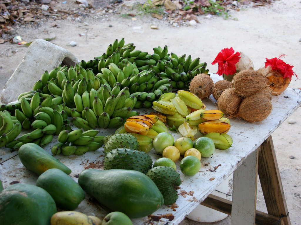 Остров фруктов 2. Фрукты Сейшельских островов. Фрукты на Сейшелах. Сейшельские острова экзотические фрукты. Фрукты которые растут на Сейшельских островах.